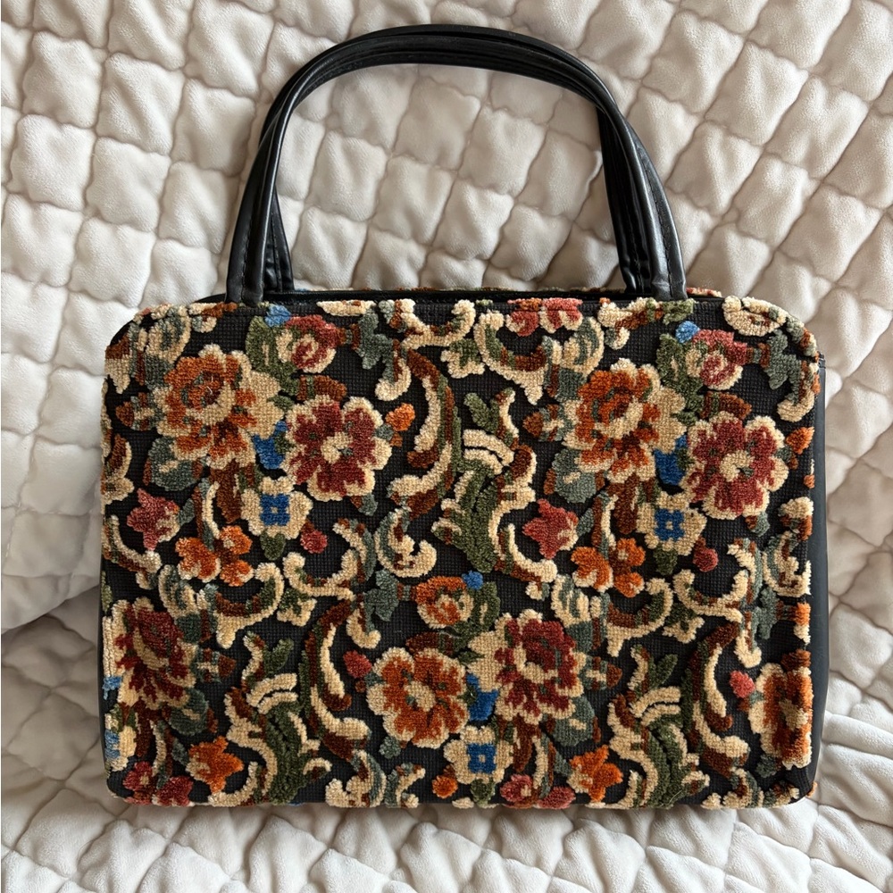 Vintage Floral Tapestry Shoulder Bag